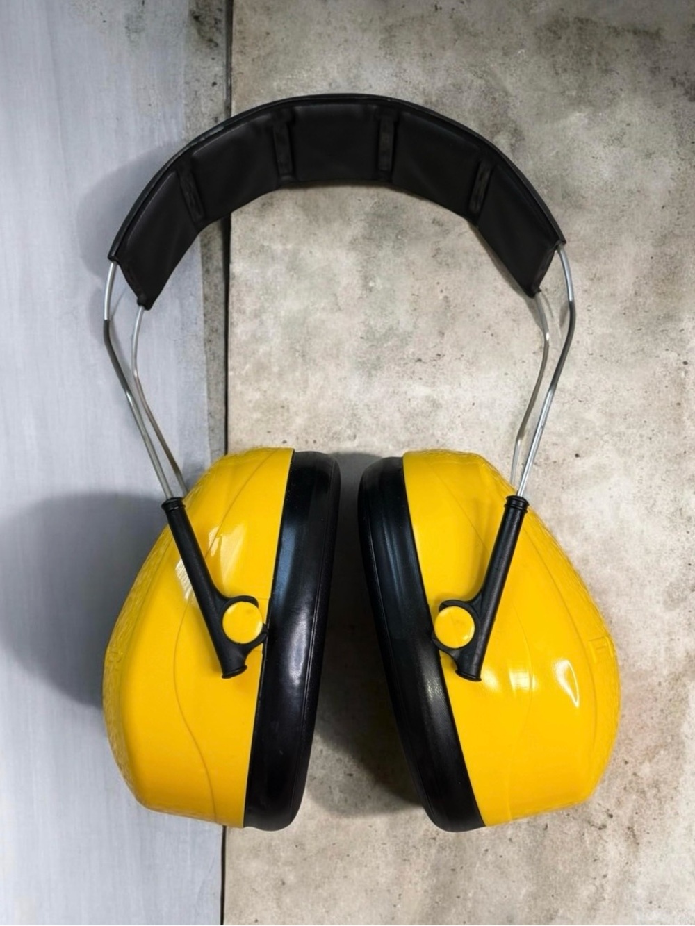 3M Peltor Optime 98 - Adult Yellow Over-The-Head Earmuffs Hearing Protection